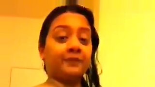 latest ful videos smart southindian busty mallu auntys boobs