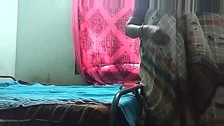 indian bhabhi neha in red saree sex