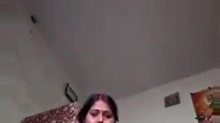 desi indian huge aunty fuckin with young guy