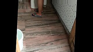wife cought husband while fucking sister