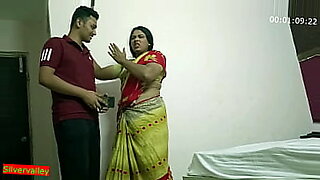 indian saree girl oil massage